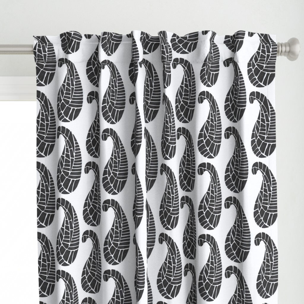 PAISLEY CURTAIN PANEL