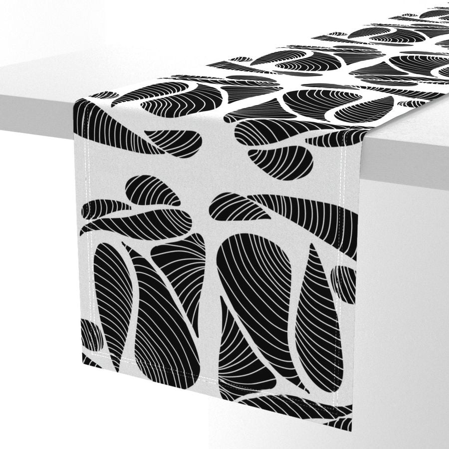 ELLAS STRIPE TABLE RUNNER