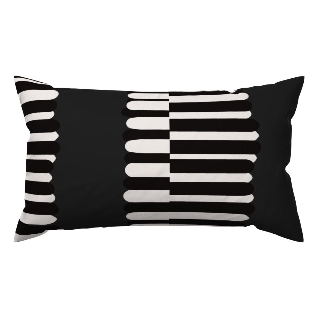 RAYAS NOIR THROW PILLOW COVER