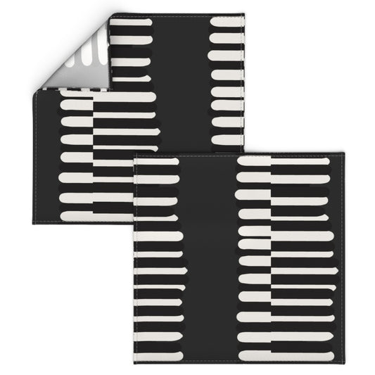 RAYAS NOIR DINNER NAPKINS