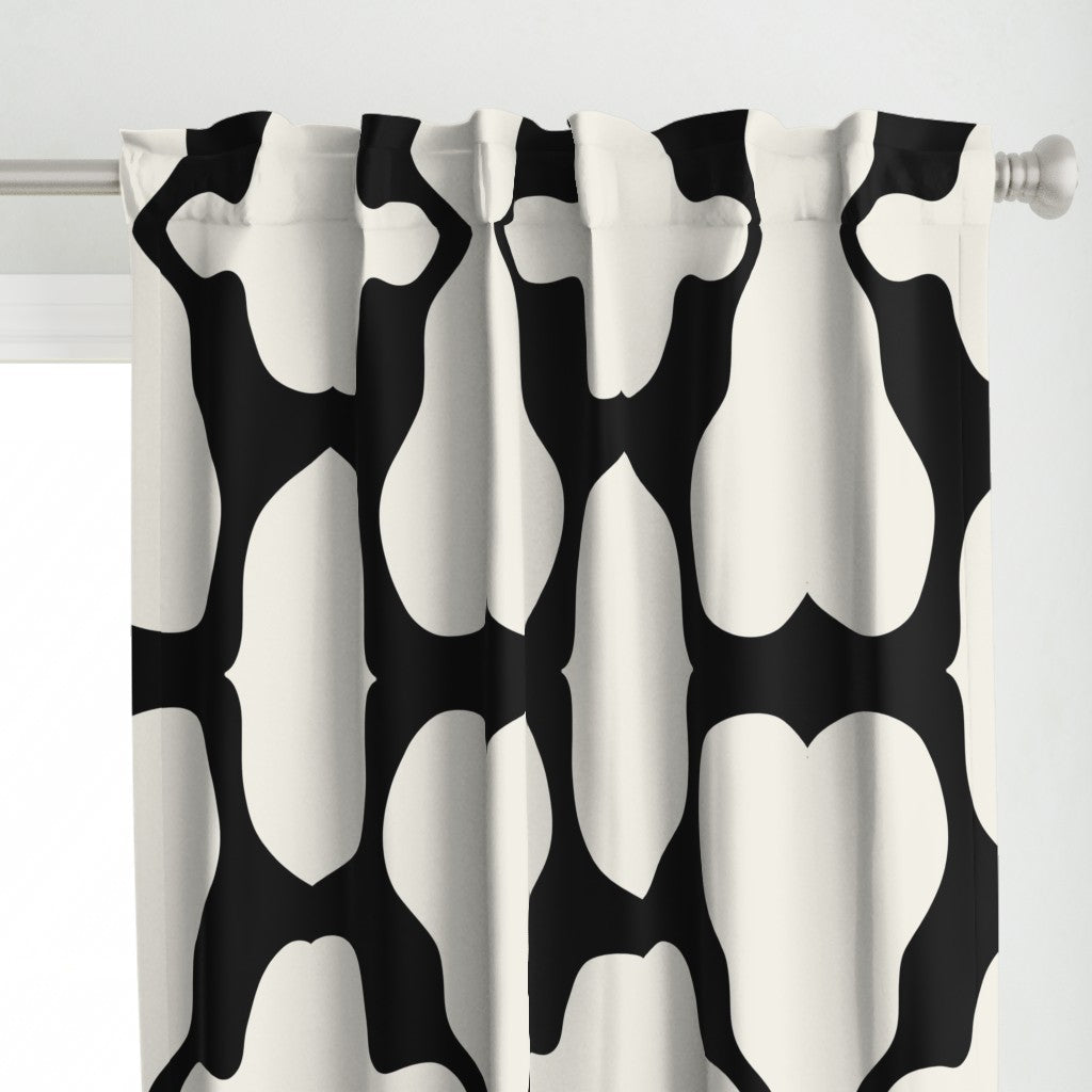 DONO GRAND CURTAIN PANEL