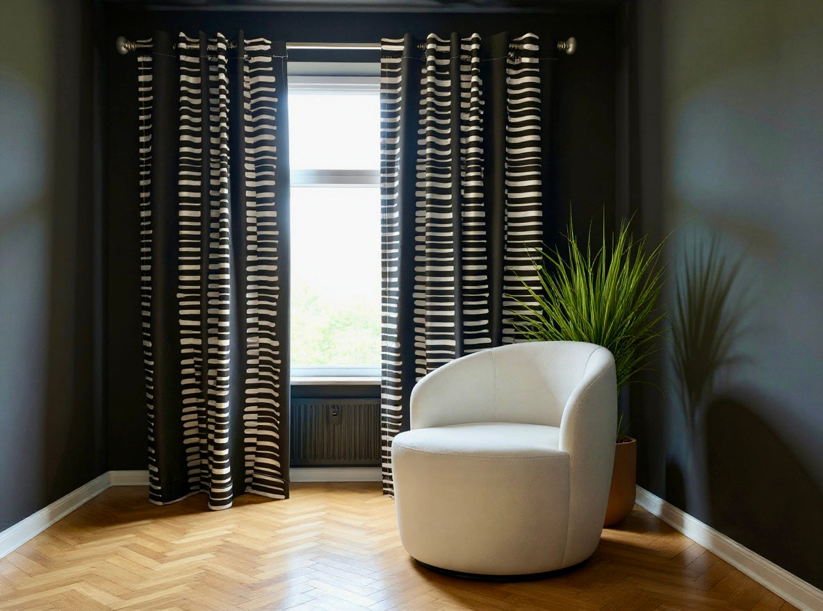 RAYAS NOIR CURTAIN PANEL